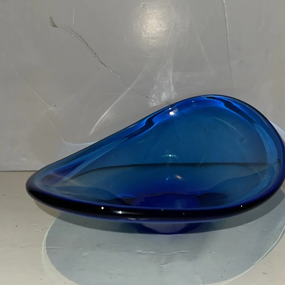 Vintage Viking Glass Cobalt Blue Oval Bowl or Swedish Arthur Percy 10”x 8” MCM - Picture 5 of 6
